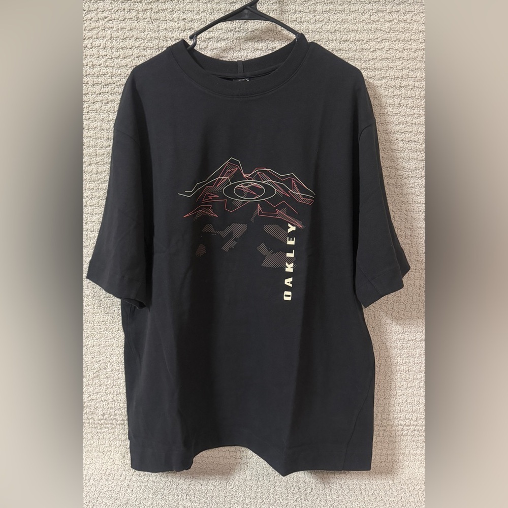 Oakley Pitch Black MTN RIDGE TEE - Picture 1 of 11